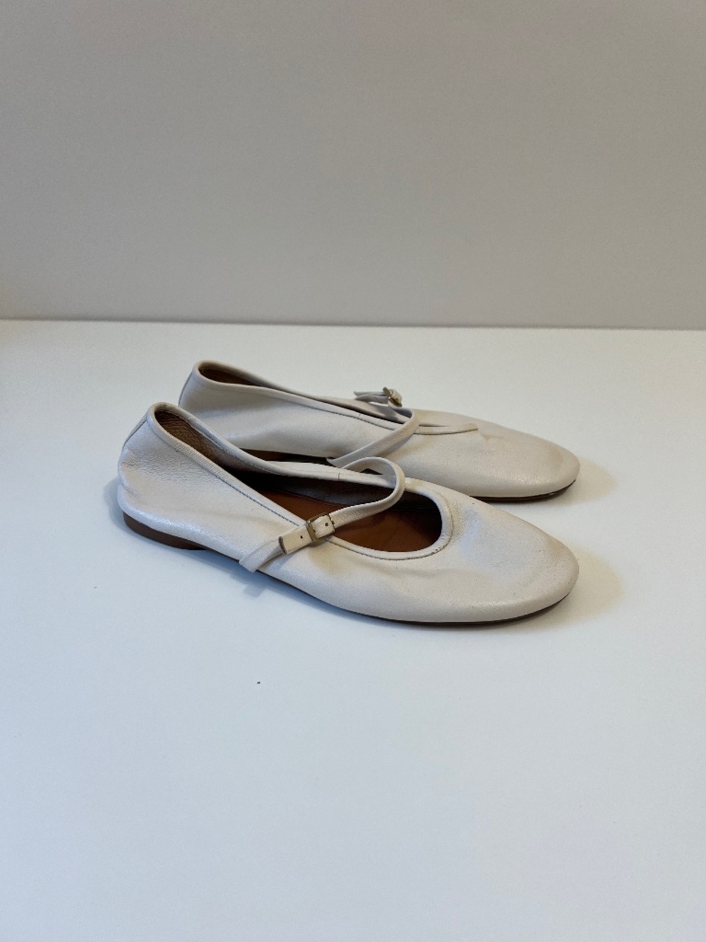Zara White Leather Ballet Flats